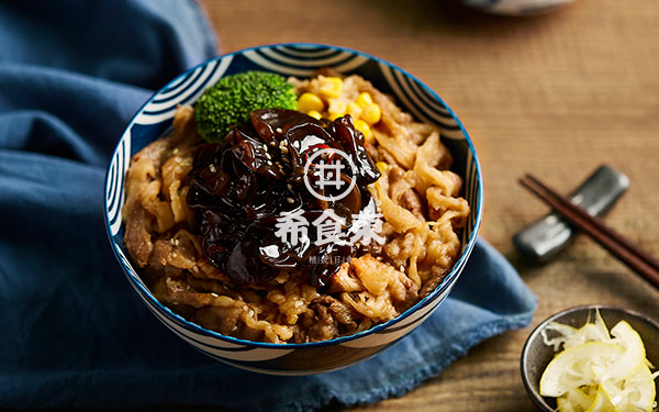 木耳牛丼饭